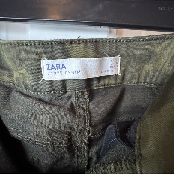 Zara Z1975 Women’s Camo Skinny Moto Jeans Size 4 - Picture 4 of 9